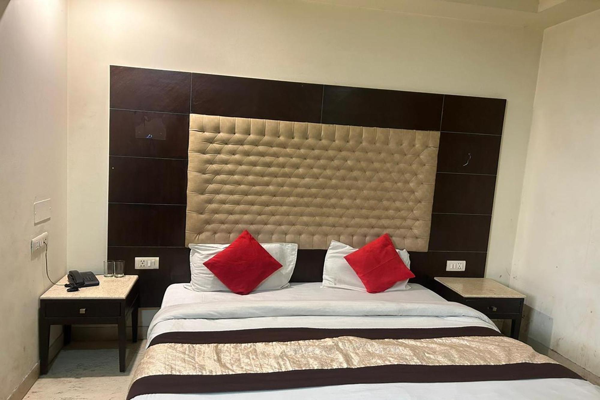 The Metropolis Guest House Near Rk Ashram Metro Station Nowe Delhi Zewnętrze zdjęcie